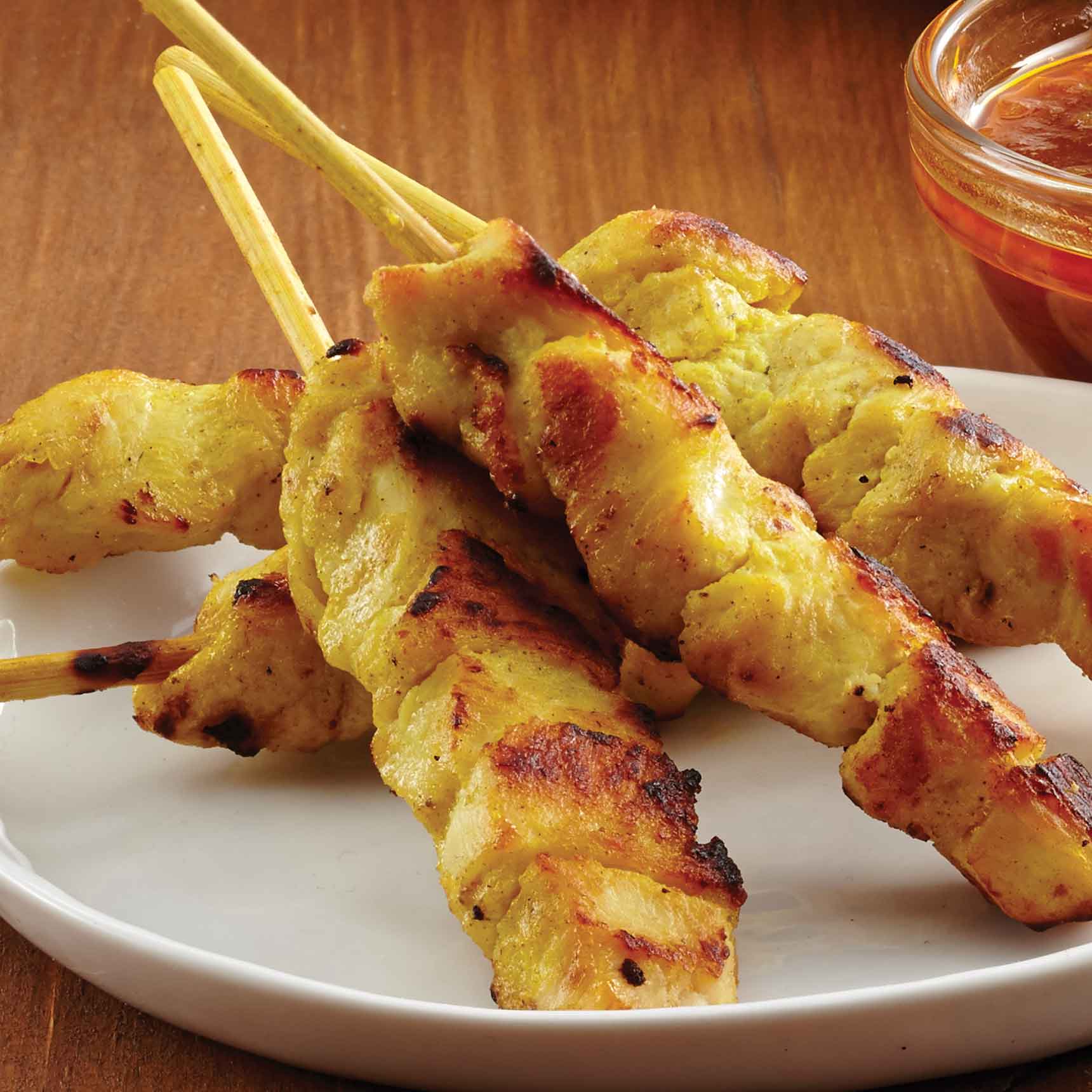 Satay de poulet avec sauce aux arachides