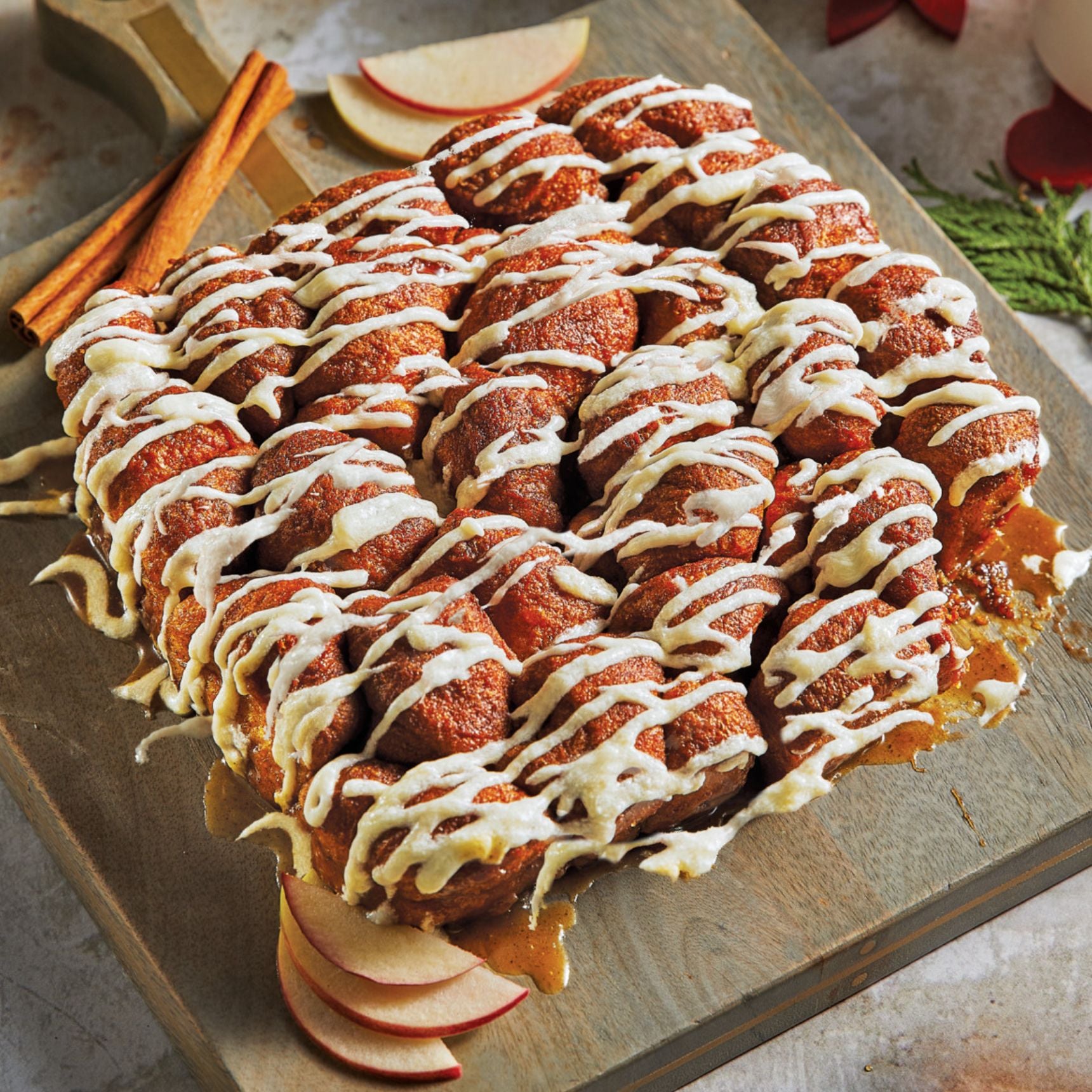 Cinnamon Bun Pull-Apart Bread