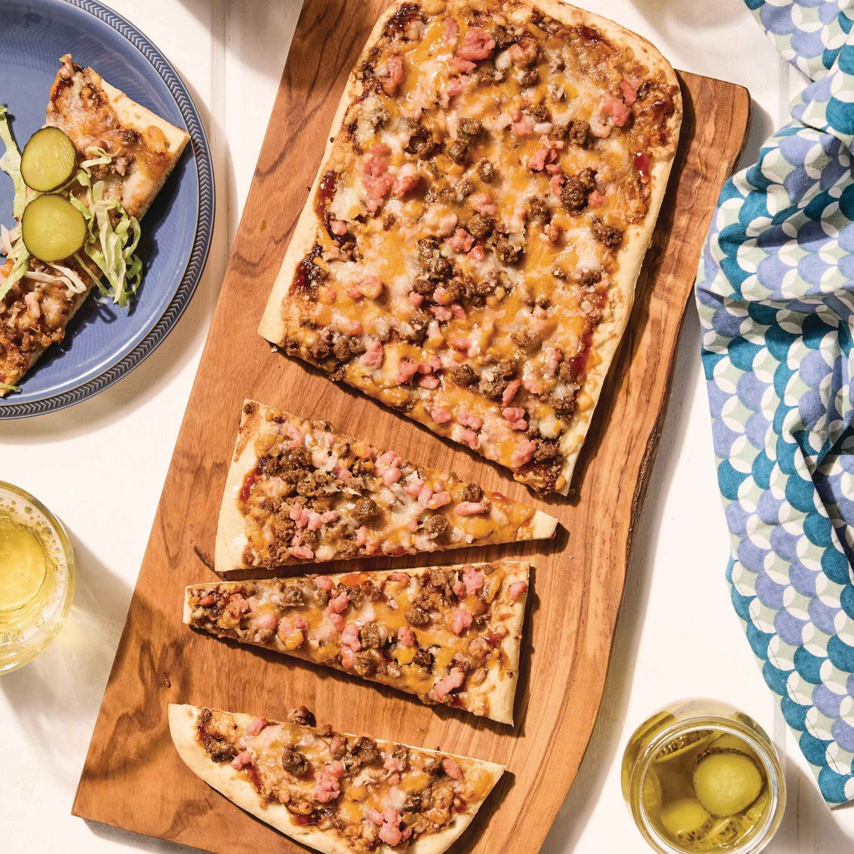 Bacon Double Cheeseburger Flatbread