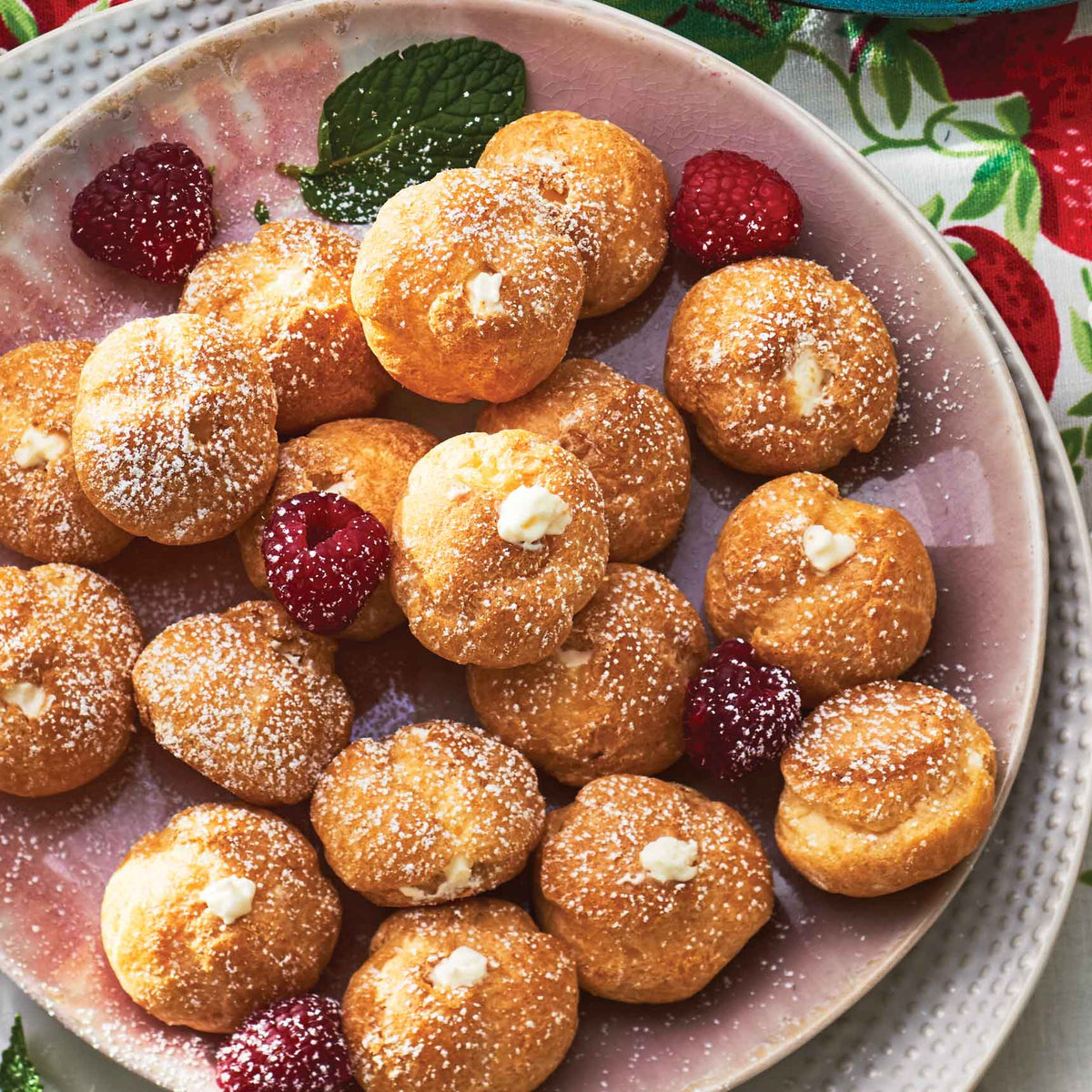 Mini Cream Puffs